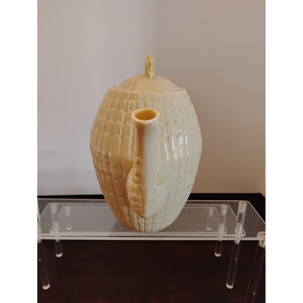 Belleek Ireland Neptune Teapot Shell Pattern Yellow Coral Handle 6th Green Mark - Picture 6 of 8